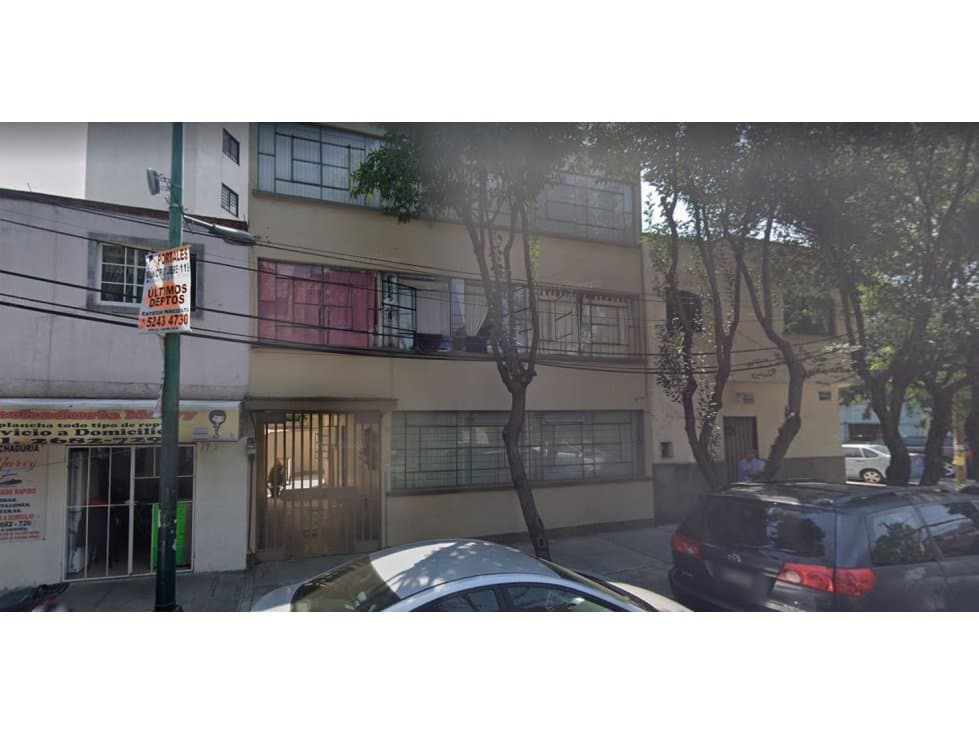 Casa en Venta, calle emperadores, colonia portales Benito Juárez CDMX - 1