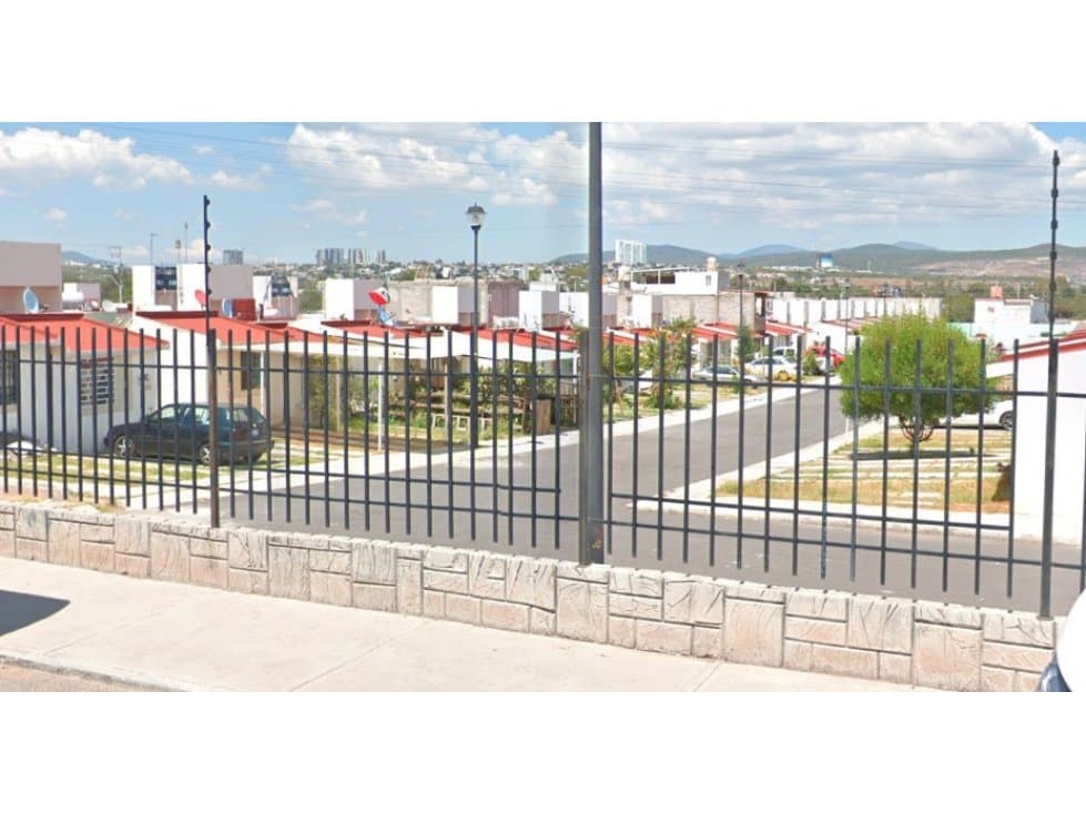 CASA EN CONDOMINIO QUERETARO CERCA DE CENTRAL - 1