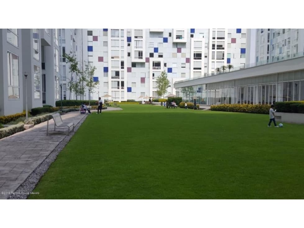 Amplio y hermoso departamento en venta en Magnocentro 21-2237 - 1