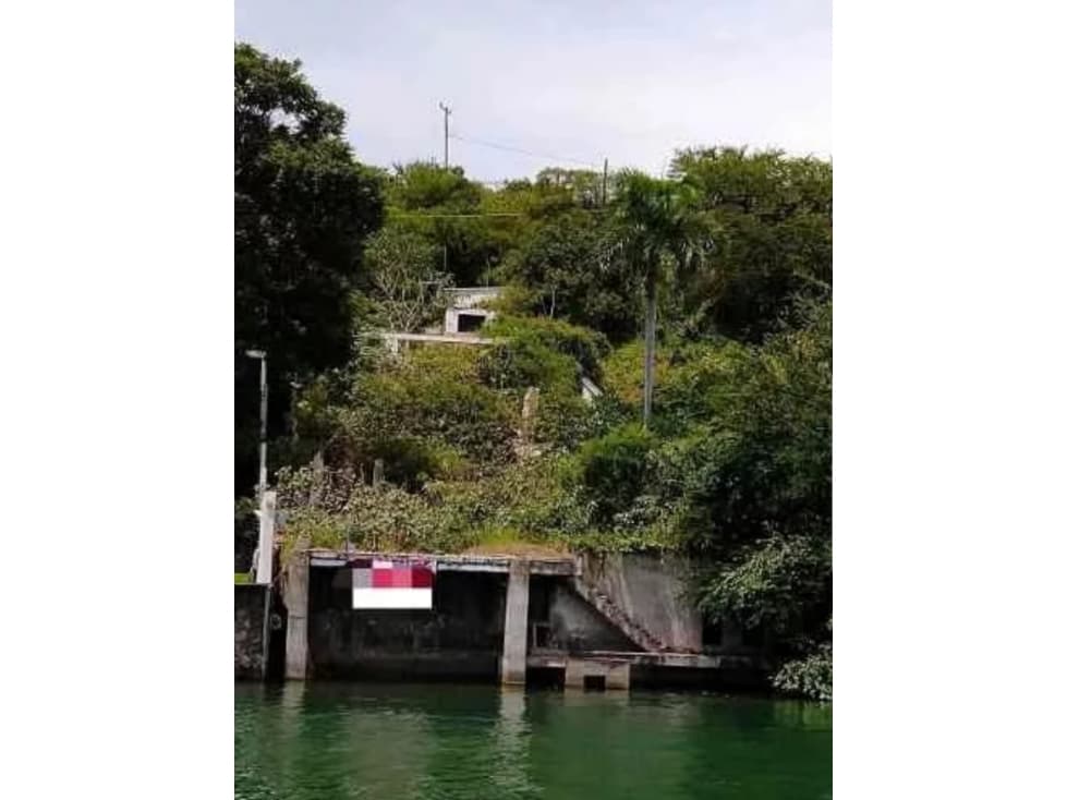 TERRENO EN VENTA A ORILLA DEL LAGO "AZL" - 1