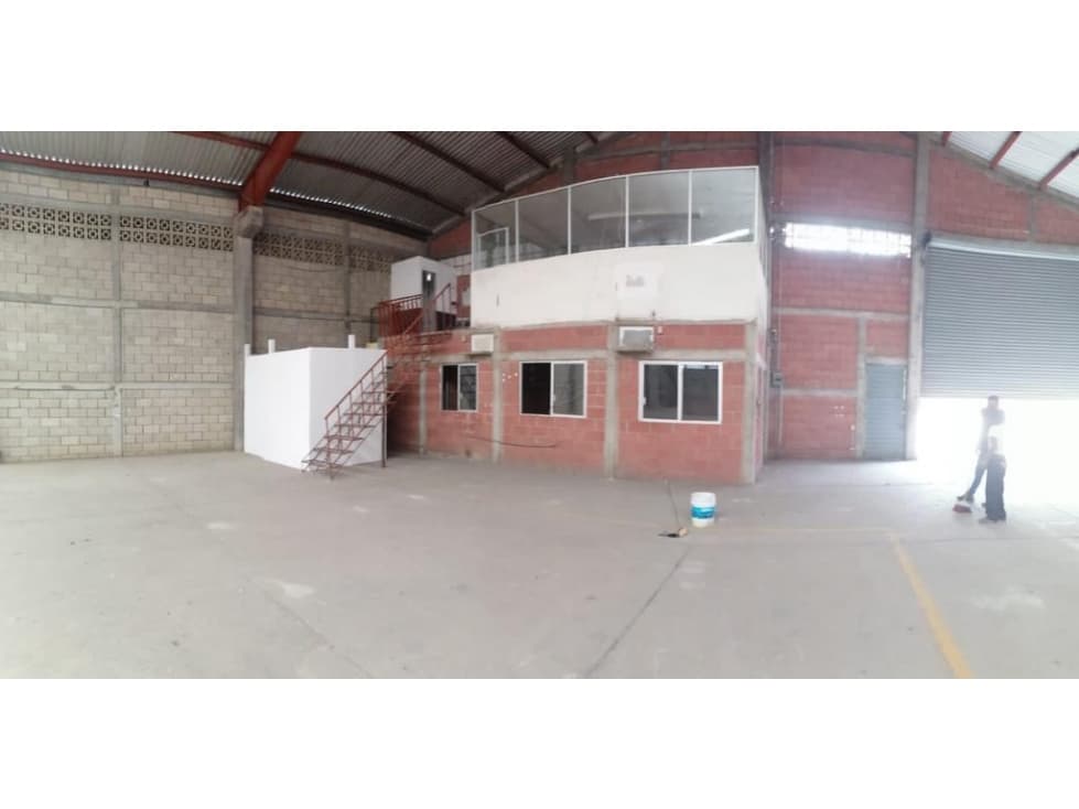 Bodega en Renta Sur oriente dela ciudad - 1