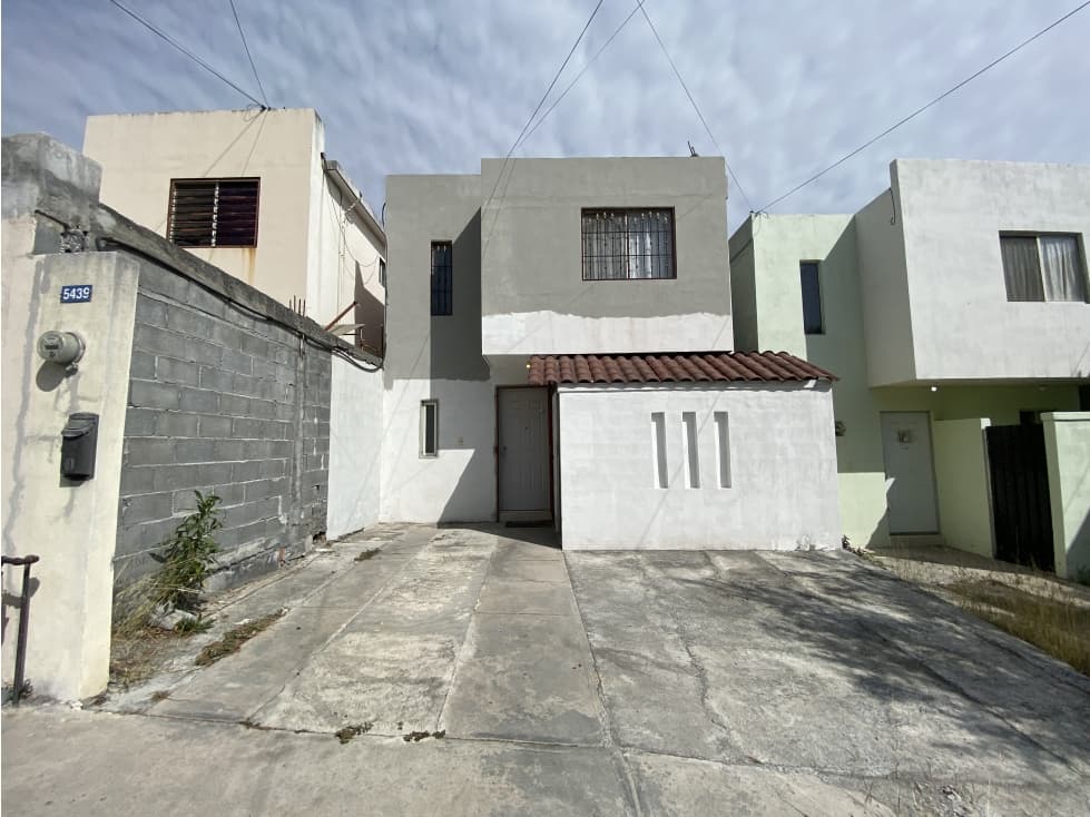 RENTA CASA Col. Praderas de la Silla, Gpe., N.L. (Privado y seguridad) - 1