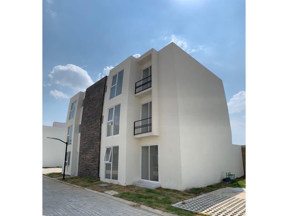 Departamento En Venta A 5 Minutos De VW - 1