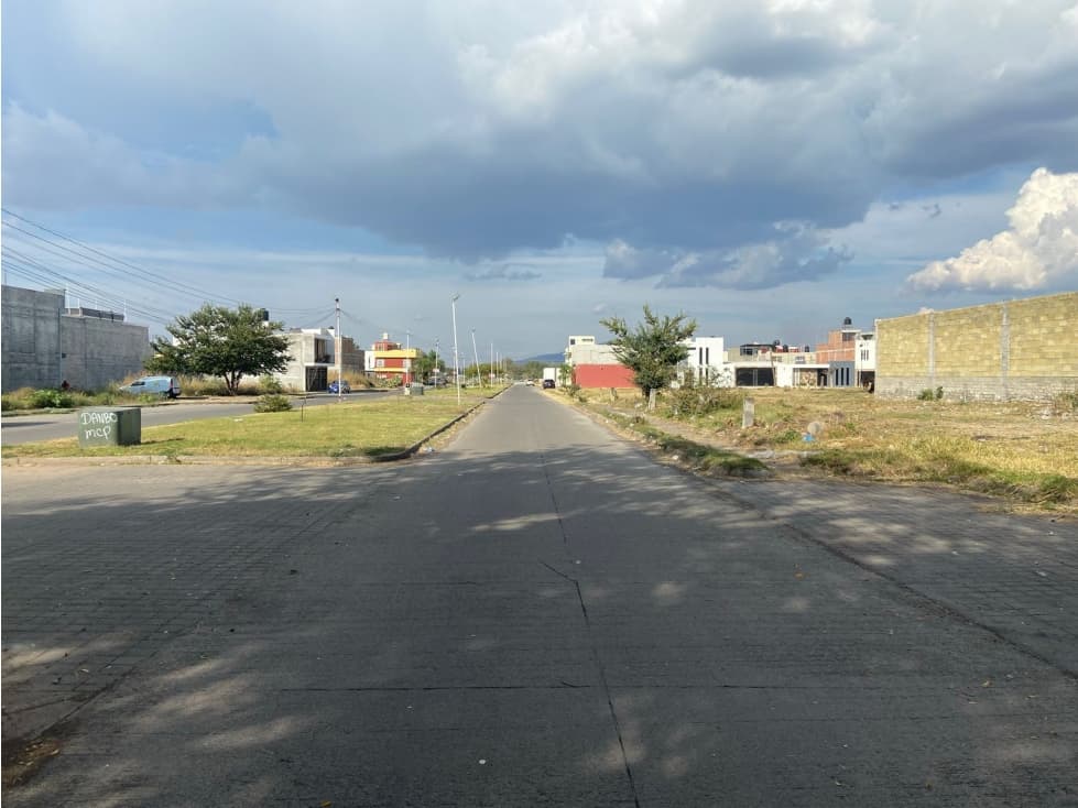 Lote en venta en Tabachines, Jacona Michoacán - 1