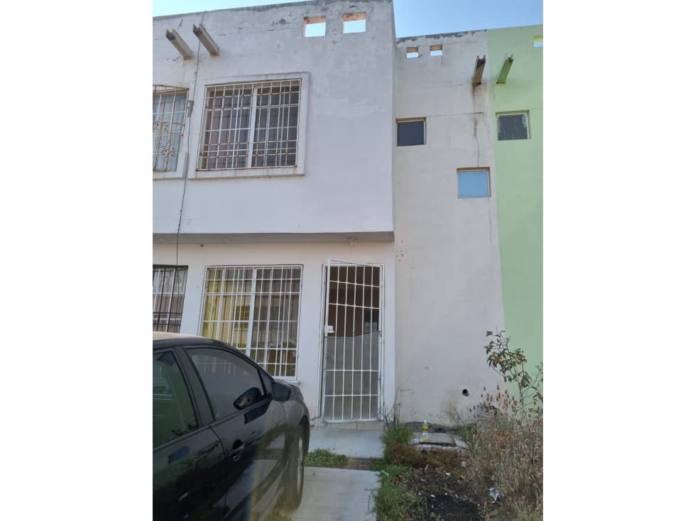 CASA EN FUENTES DE BALVANERA, COND. ARTIGAS C/GASTOS - 1