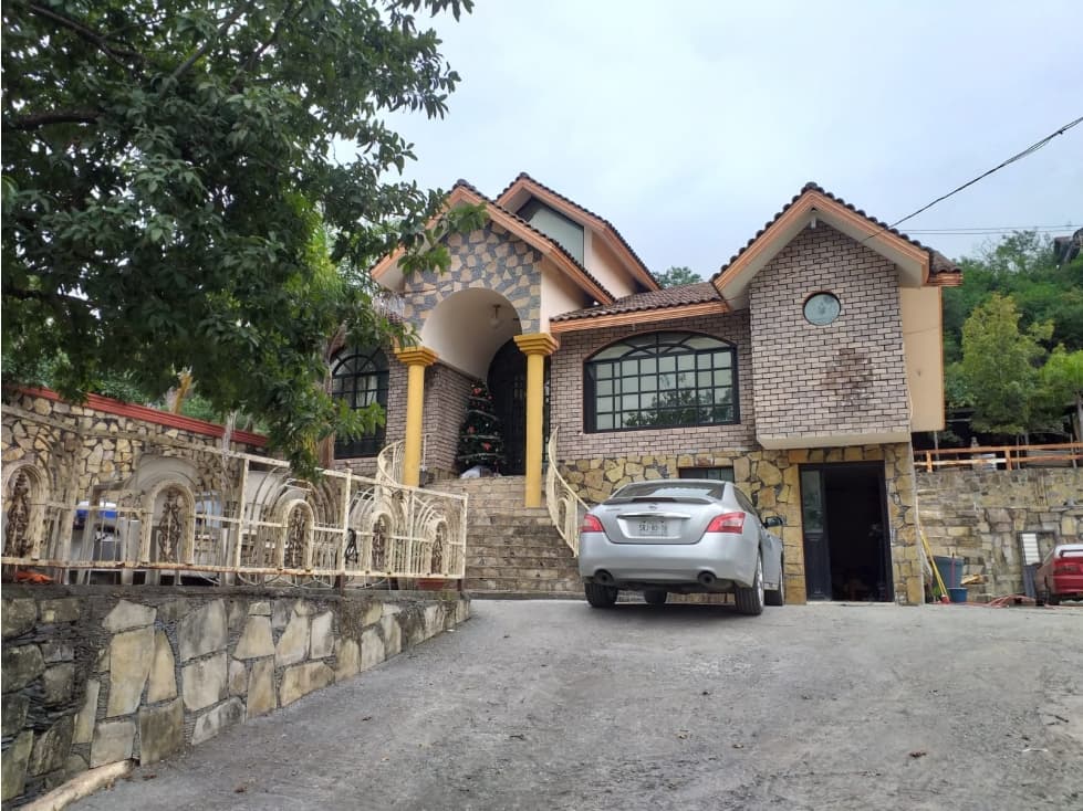 Quinta en Venta en los Cavazos, Santiago Nuevo Leon - 1