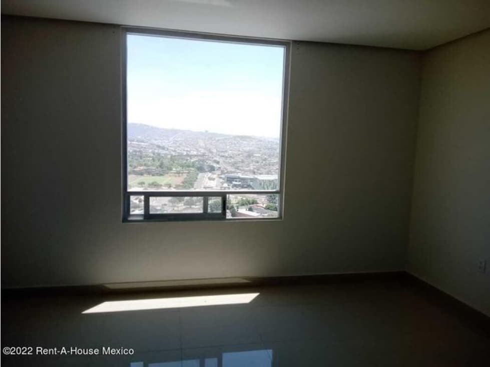 SE RENTA CONSULTORIO DE 14 MTS2 EN HOSPITAL DE QUERETARO - 1