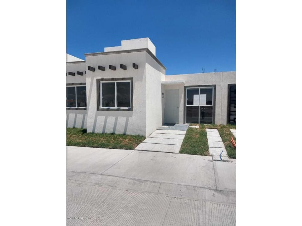 Casa en venta en La Arboleda 3 recámaras JCG 22-2627 - 1