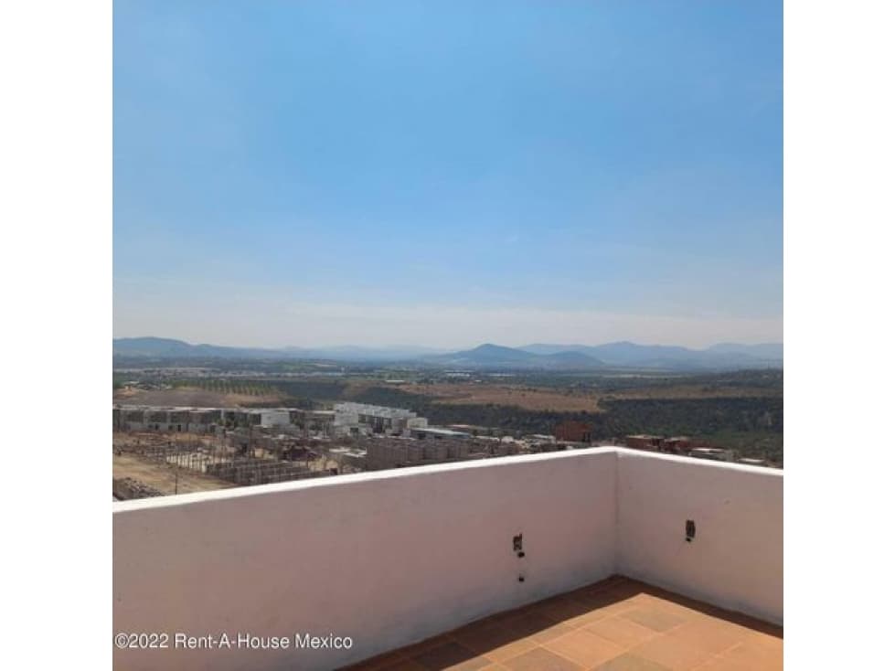 VENTA. Penthouse con recámara en planta baja, Cañadas del Lago - 1
