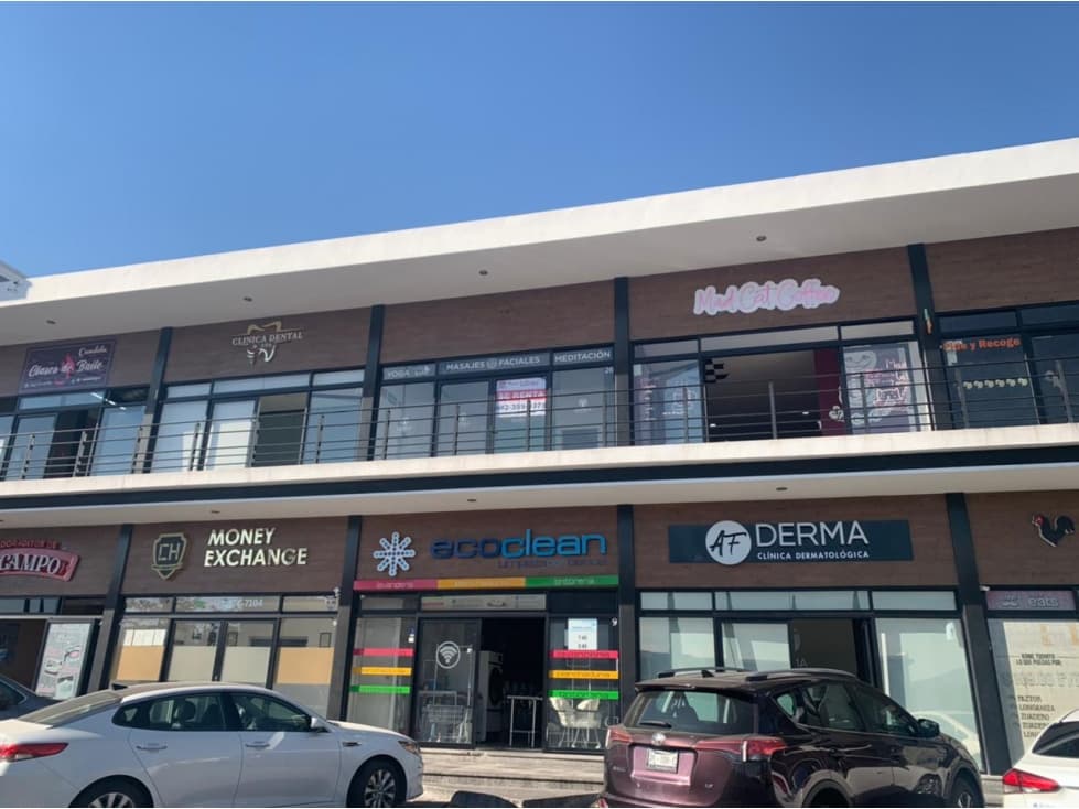 LOCAL RENTA PLAZA REAL MILENIO mm? 22-4668 - 1