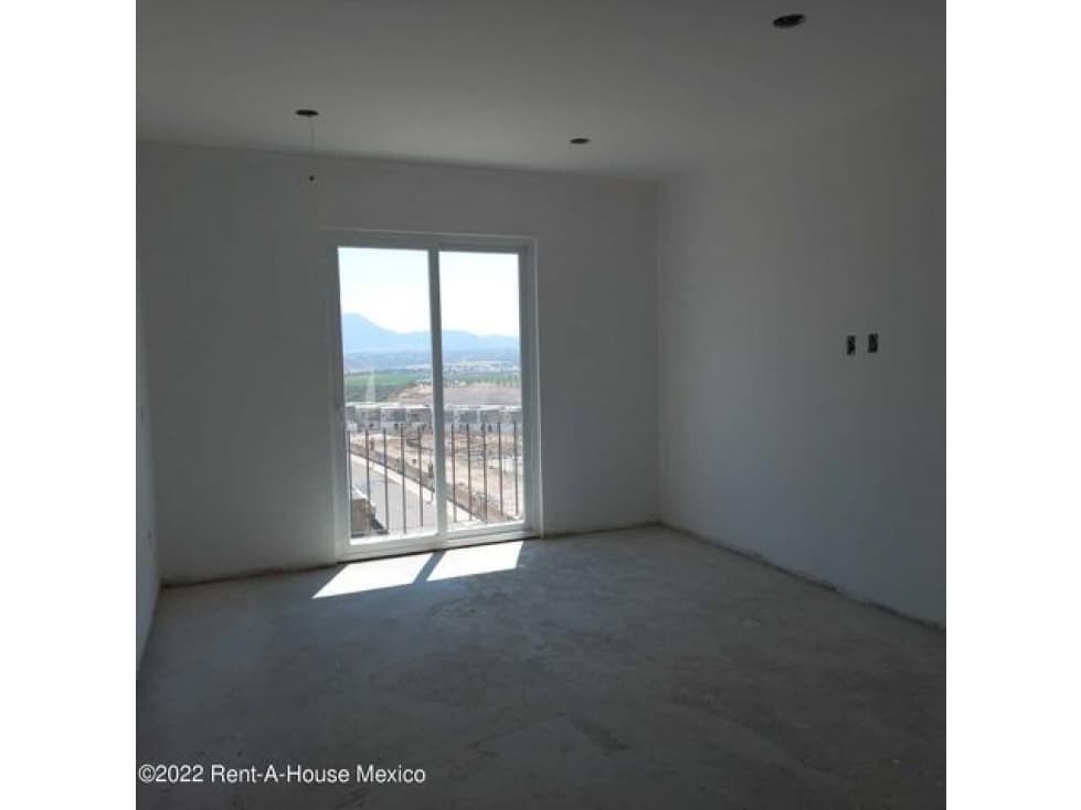 Estrena penthouse de 2 niveles en Cañadas del Lago, VENTA - 1