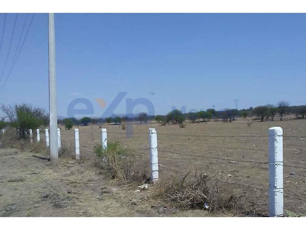Terreno en venta sobre carretera 57 en SLP - 1