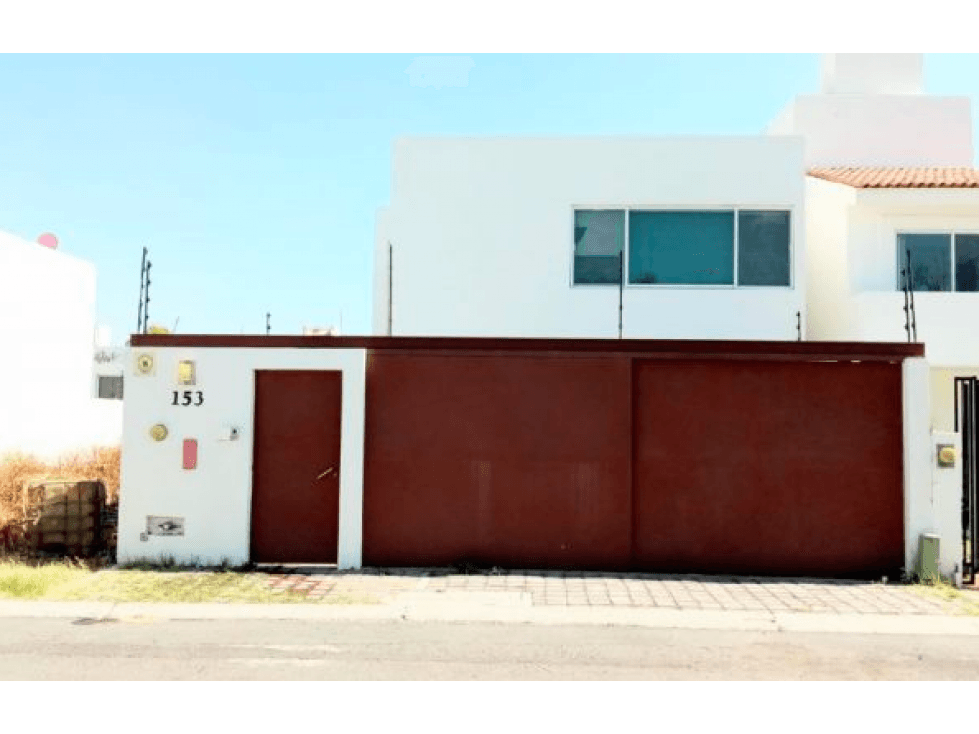 CASA EN JURIQUILLA $2,097,000 REMATE - 1