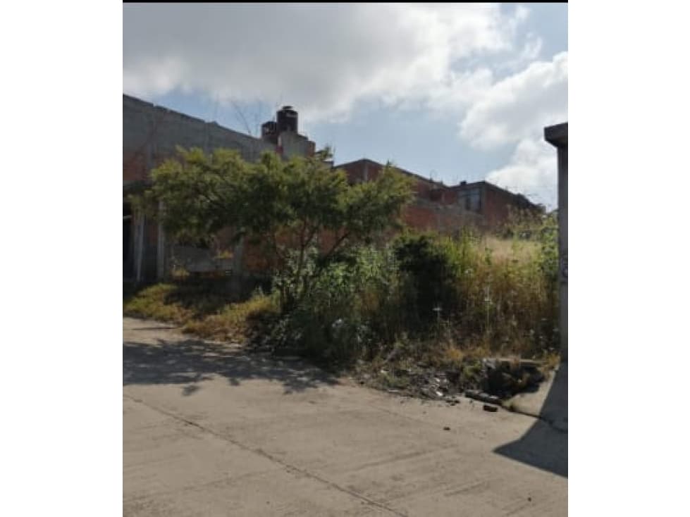 VENTA TERRENO - 1