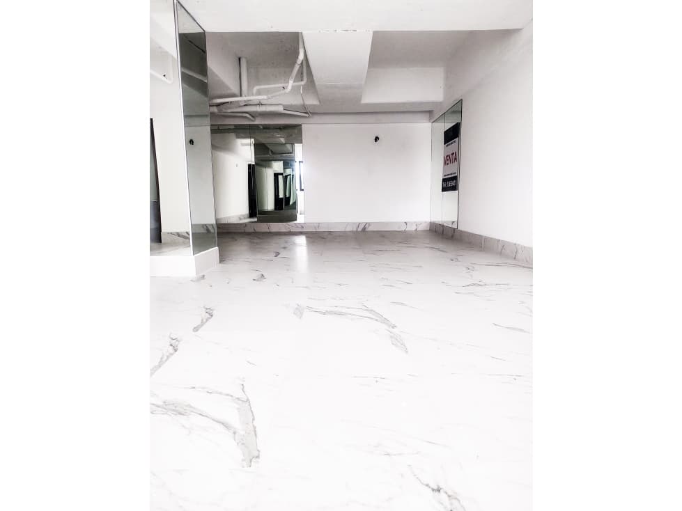 Local en Venta Torre LBL - 1