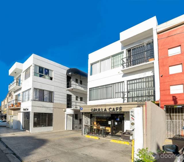 Edificio de Uso Mixto Residencial y Comercial en Colonia Cacho - 1