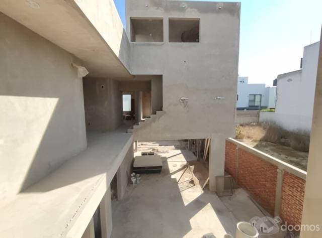 Casa en obra gris, hermoso proyecto arquitectónico - 1