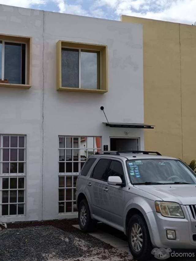 SE RENTA CASA EN FRACC. SIENNA RESIDENCIAL - 1