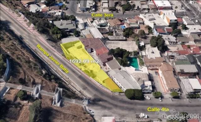Venta de Terreno en Calle Cuarta, Altamira, Tijuana, B.C. - 1