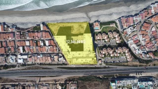 Complejo Turístico en Venta frente al mar en Playa Blanca, Tij. - 1