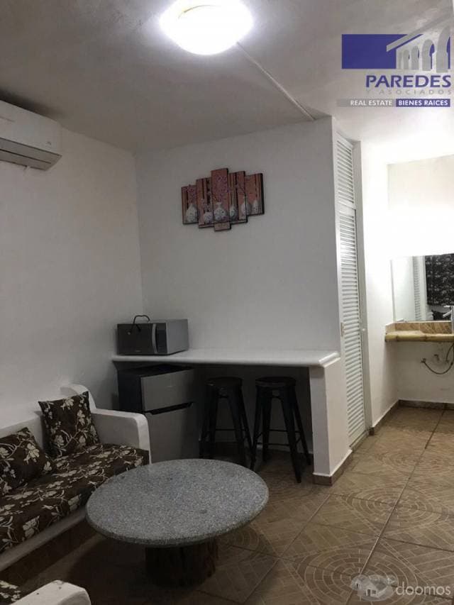 C107 Casa en Venta con piscina 7 recamaras en Ixtapa - 1