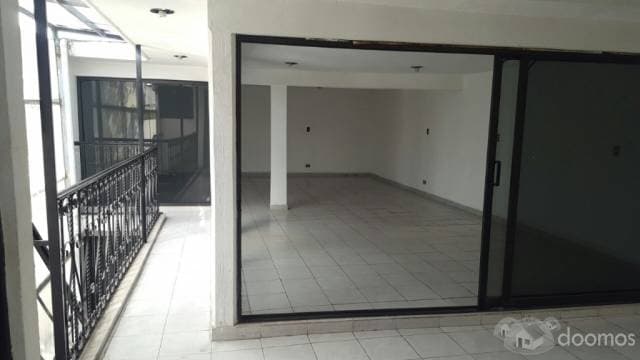 EDIFICIO PERFECTO PARA NEGOCIO, ESCUELA, OFICINAS ETC. - 1