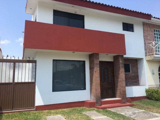 Casa en renta amueblada Irapuato Gto. - 1
