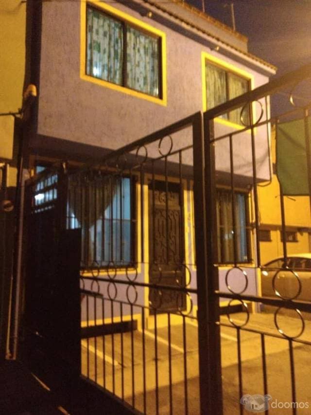 SE RENTA CASA EN TEXCOCO, CENTRO - 1