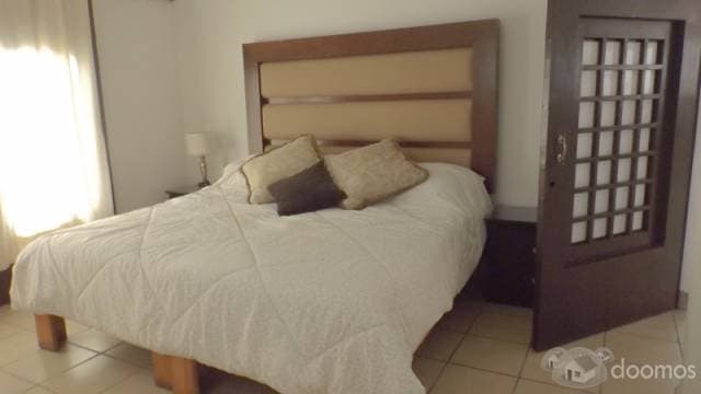 CASA AMUEBLADA Y DECORADA PARA GRUPOS CON CAPACIDAD DE 26 PERSONAS - 1