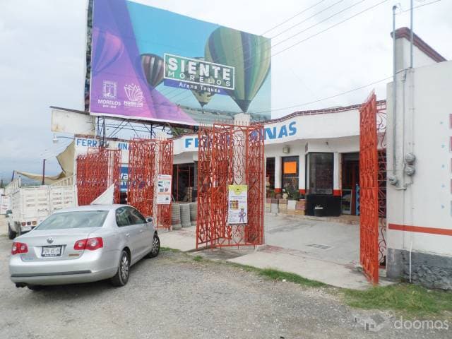 Local en zona comercial, Yuatepec, bodegas, oficinas. - 1