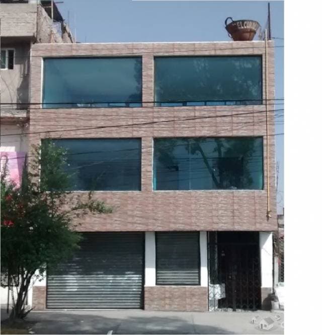 EDIFICIO USO COMERCIAL 3 NIVELES - 1