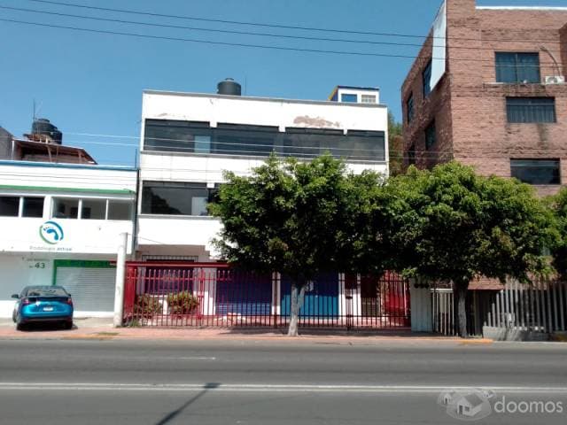 Edificio con excelente ubicación sobre Avenida Insurgentes en San Cristobal Centro - 1