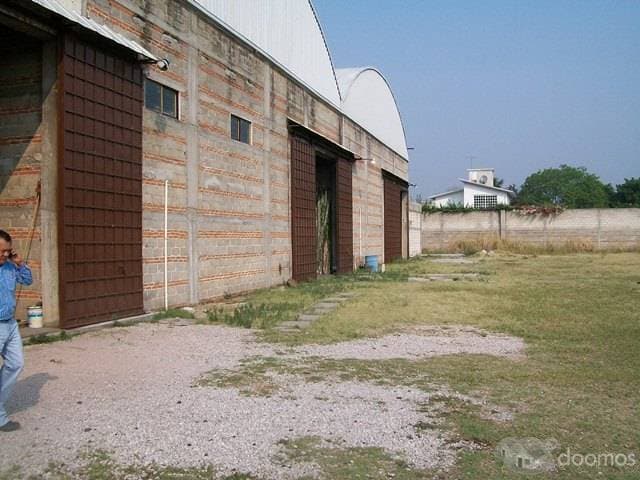 BODEGA EN VENTA ENTRE CUAUTLA Y CUERNAVACA MORELOS - 1