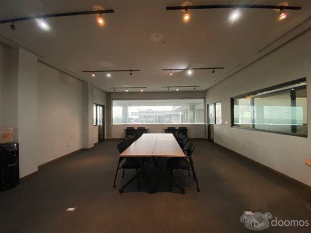 Oficina Privada para 18 personas en THINK Workspace - 1