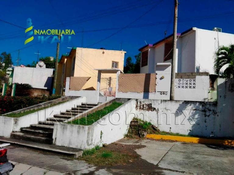Casa en Renta Fovissste Lomas, Tuxpan Ver. - 1