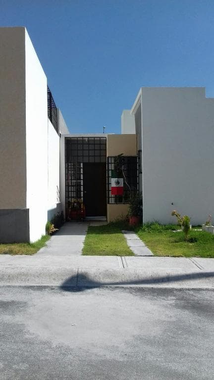 CASA EN VENTA CITARA HUEHUETOCA - 1