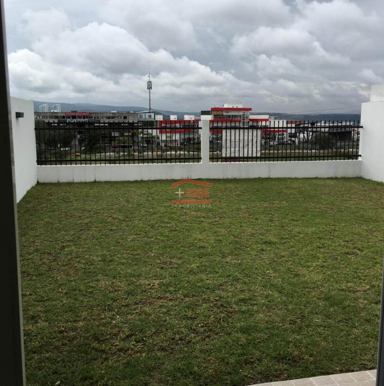 Casa Cumbres del Lago en privada cercana a Plaza Nautica - 1