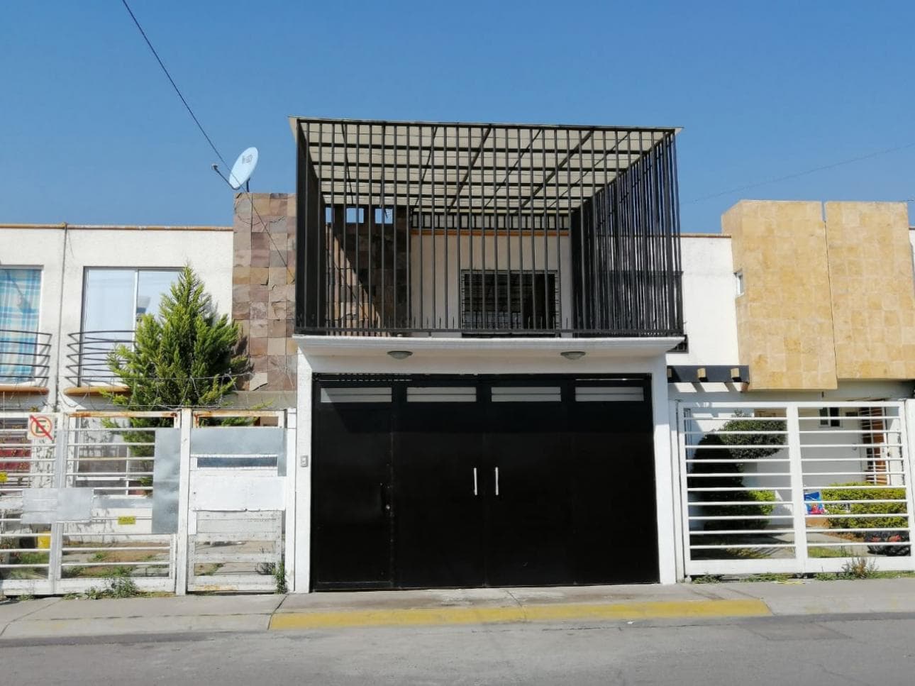 CASA EN VENTA UBICADA EN BOSQUE DE LOS CIPRESES, LOS HEROÉS - 1