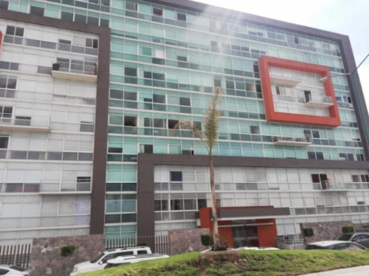 Departamento Listo para Habitar Junto a Centro Comercial - 1