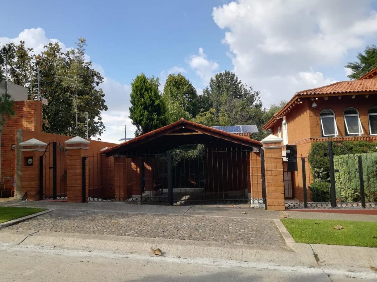 Casa en VENTA en El Palomar Secc. Panorámica - 1