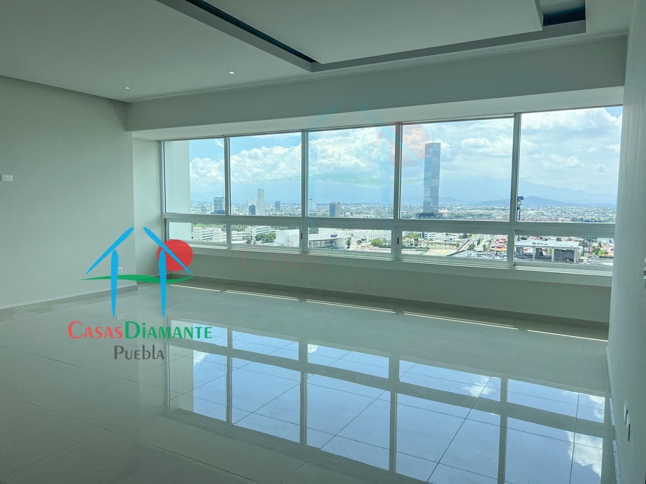 Depto en Piso 20 con Vista a la Ciudad, 2 recámaras - 1