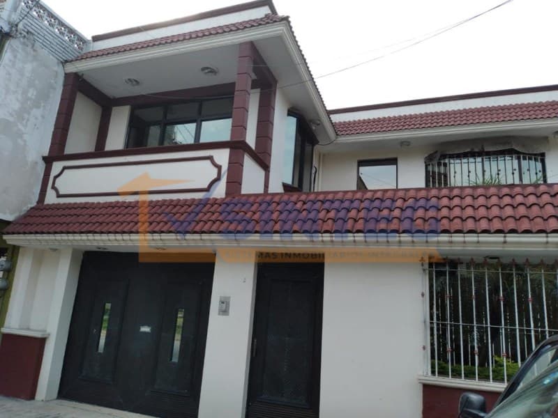 VENTA CASA 2 NIVELES COL. RUIZ CORTINES COATZINTLA VERACRUZ, Coatzintla Centro - 1