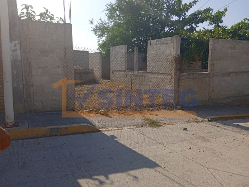 VENTA DE TERRENO 360 M2 CON OBRA EN CONSTRUCCIÓN COL PRENSA NACIONAL, POZA RICA, VERACRUZ, Prensa Nacional - 1