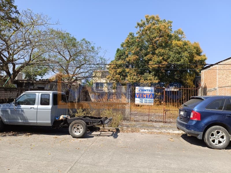 VENTA DE TERRENO PLANO, BARDEADO, SUPERFICIE 445 M2 COL TEPEYAC, POZA RICA ,VERACRUZ, Tepeyac - 1
