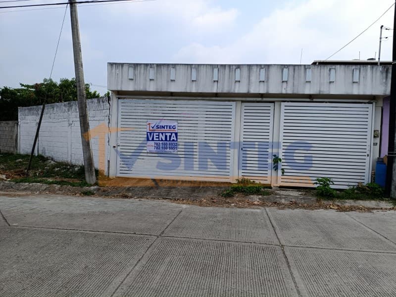 Venta de casa 1 planta: 2 recámaras, Fracc Palmas, Coatzintla, Veracruz, Coatzintla Centro - 1