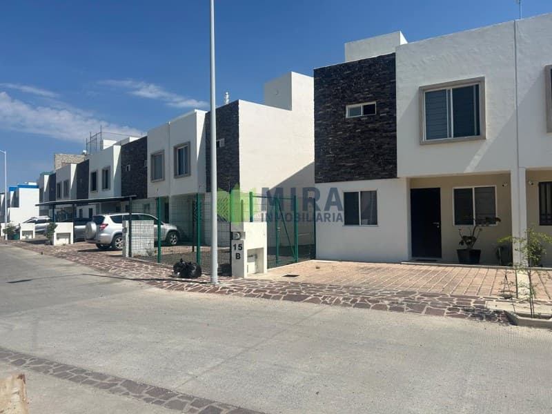 RENTA CASA DE 3 HABITACIONES EN COTO BOLONIA, EN ZAMORA, Zamora de Hidalgo Centro - 1
