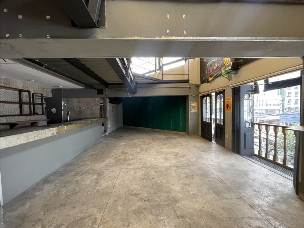 RENTA DE LOCAL COMERCIAL CON USO DE SUELO EN LA DEL VALLE, BENITO JUÁREZ - 1