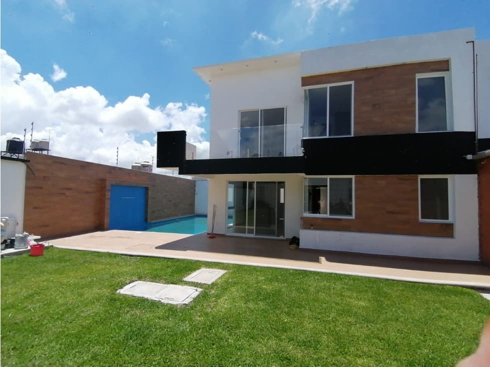 Venta de Casa Sola en Lomas Trujillo - 1