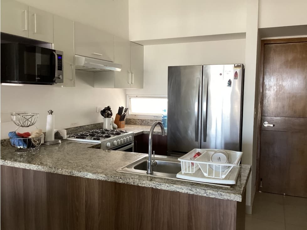 Renta de Departamento Amueblado en Torre Oceana Mérida - 1