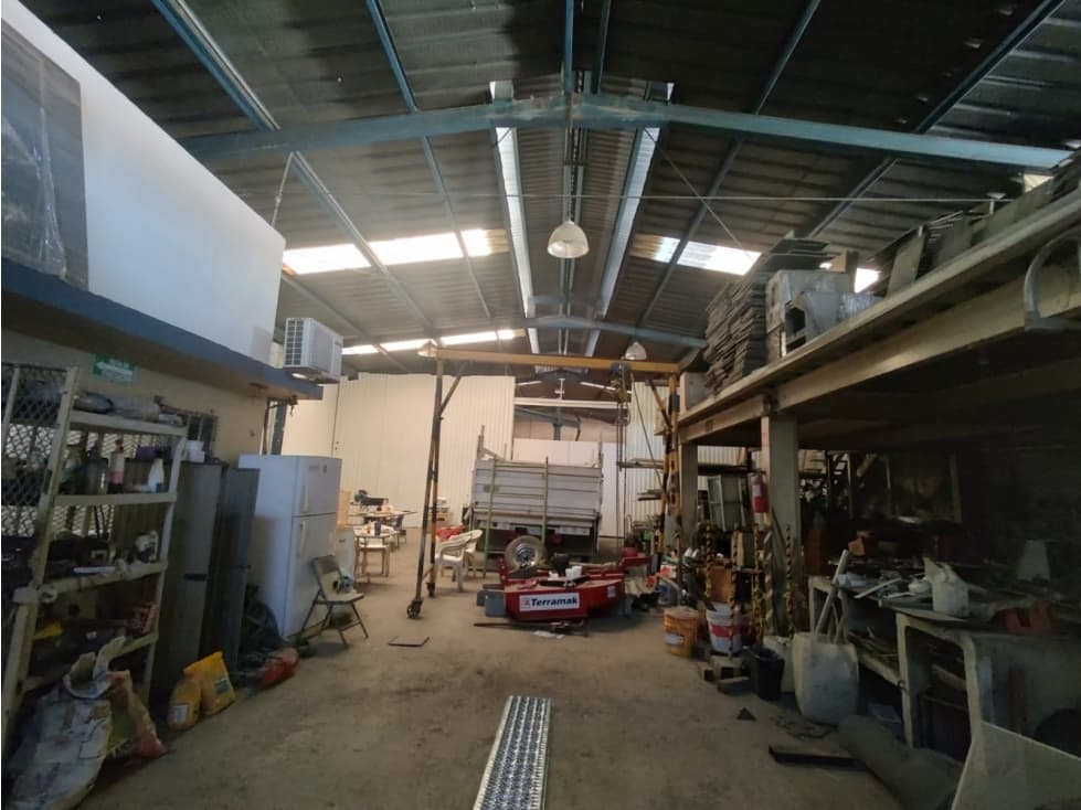 BODEGA RENTA 600 M2 GRUA GIRATORIA 3 TON CENTRO MTY $ 78.000 - 1